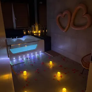 Apartament Z Prywatnym Jacuzzi - Bezplatny Parking - Ogrod, Poznań
